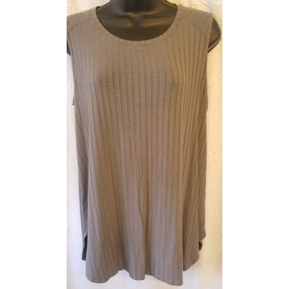 Apt. 9 Tops - Apt 9 Gray Shimmer Tank Top SZ M
